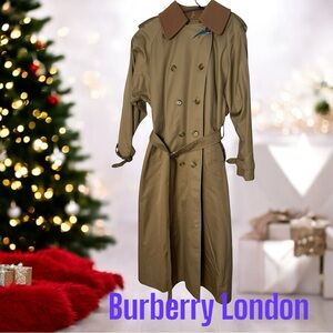 Burberry London Men's Beige Trench Coat